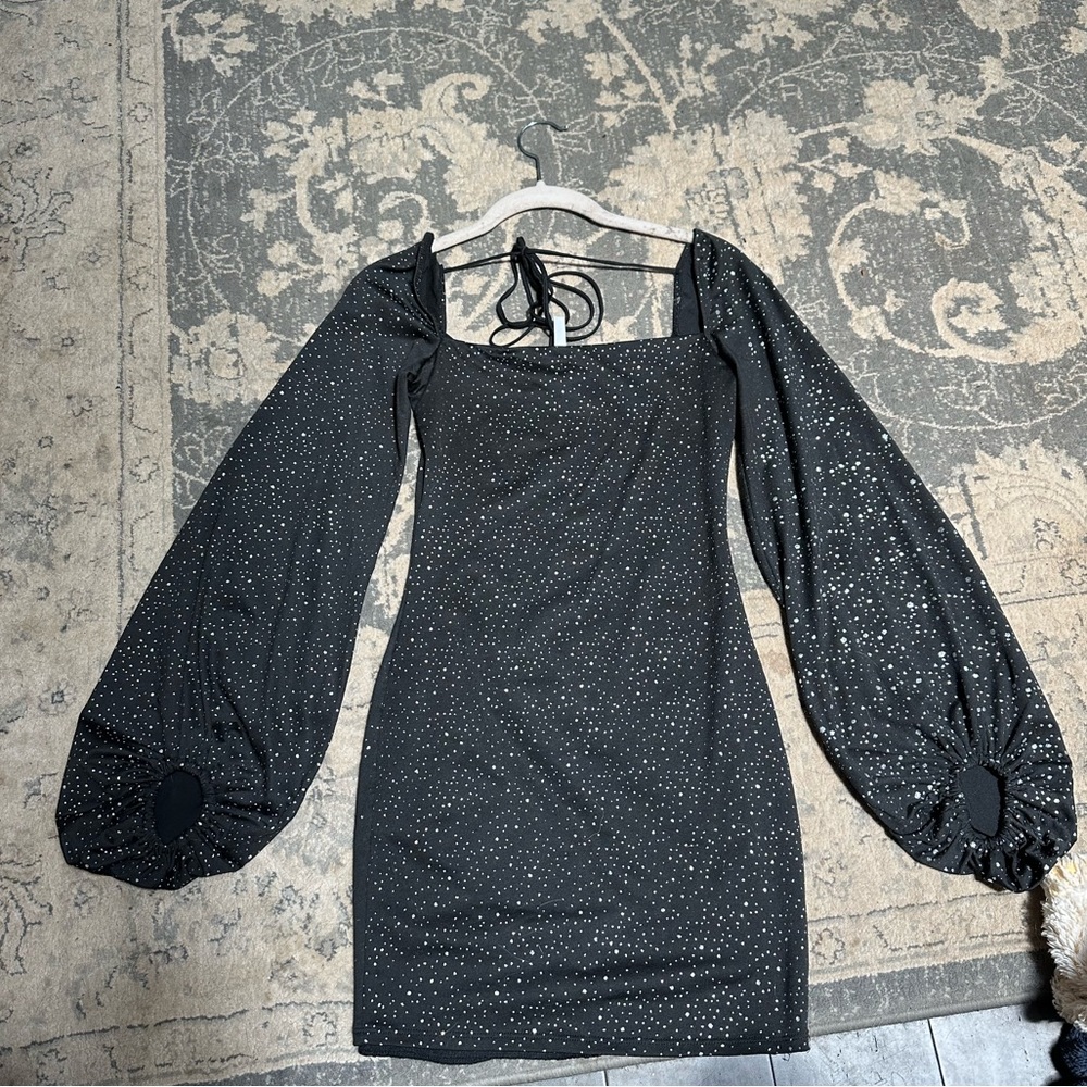 Lucy in the sky black puff/bell sleeve dress